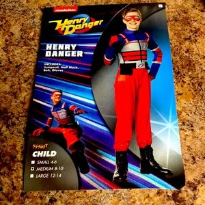 Nickelodeon’s Henry Danger Halloween costume!! 🎃